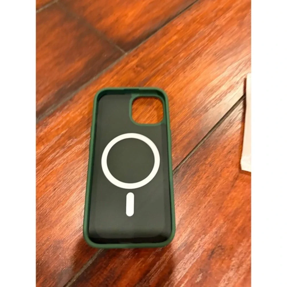 iPhone 15 14 13 Case, Strong Magnetic Absorption,‎ Wireless Charging, Green